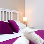 Golden Rose - Walking Distance 1 Km From Old Town