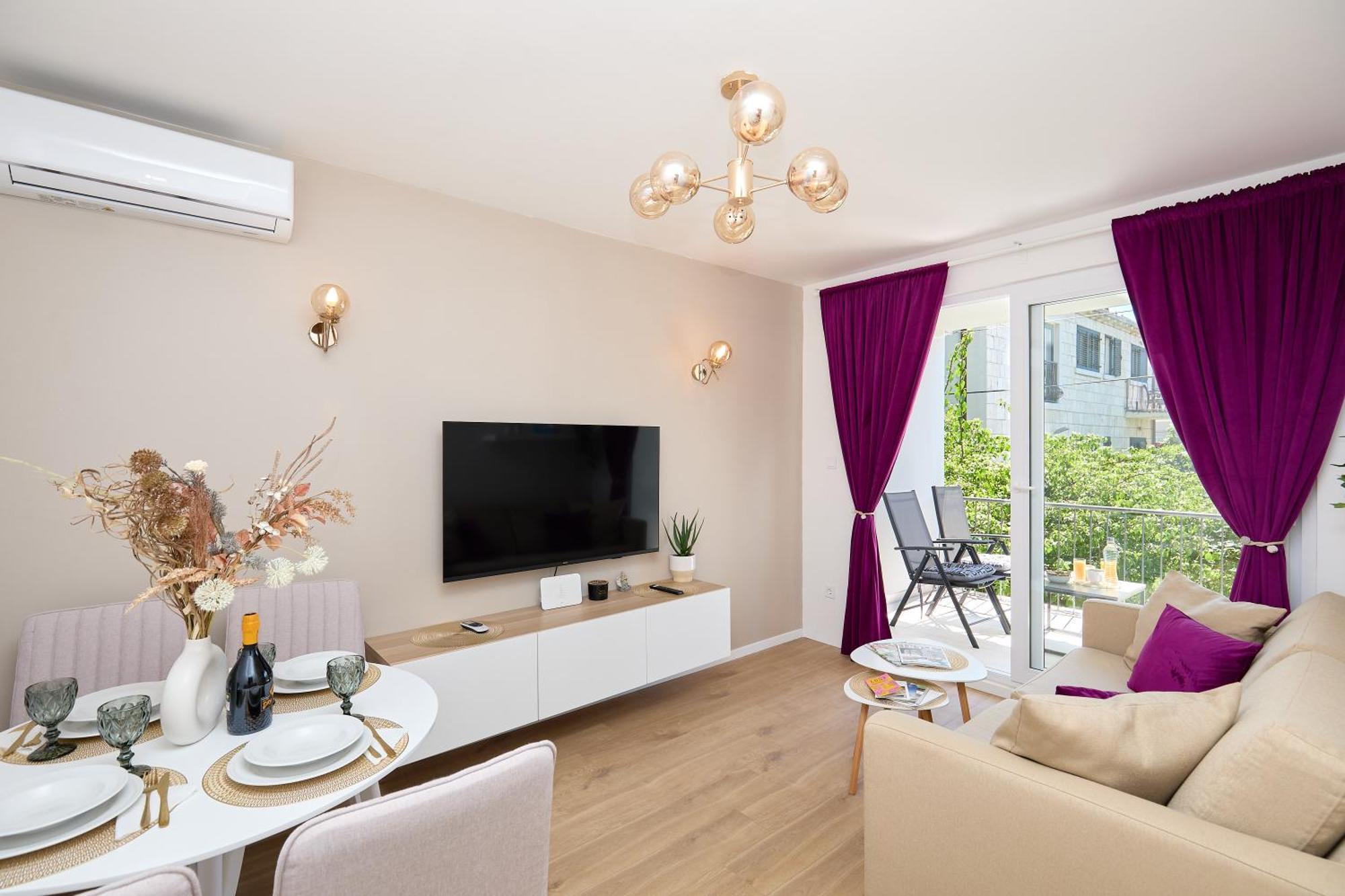 Apartment Golden Rose - Walking Distance 1 Km From Old Town *